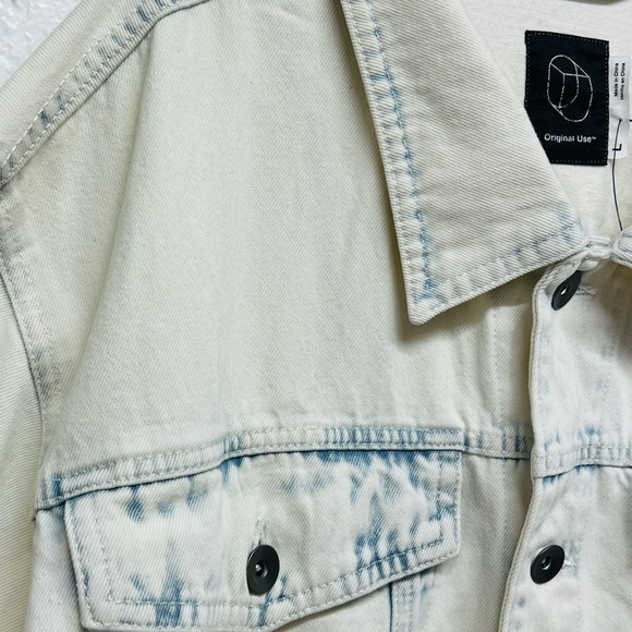 Men’s Vintage White Wash Jean Jacket - Picture 3 of 10